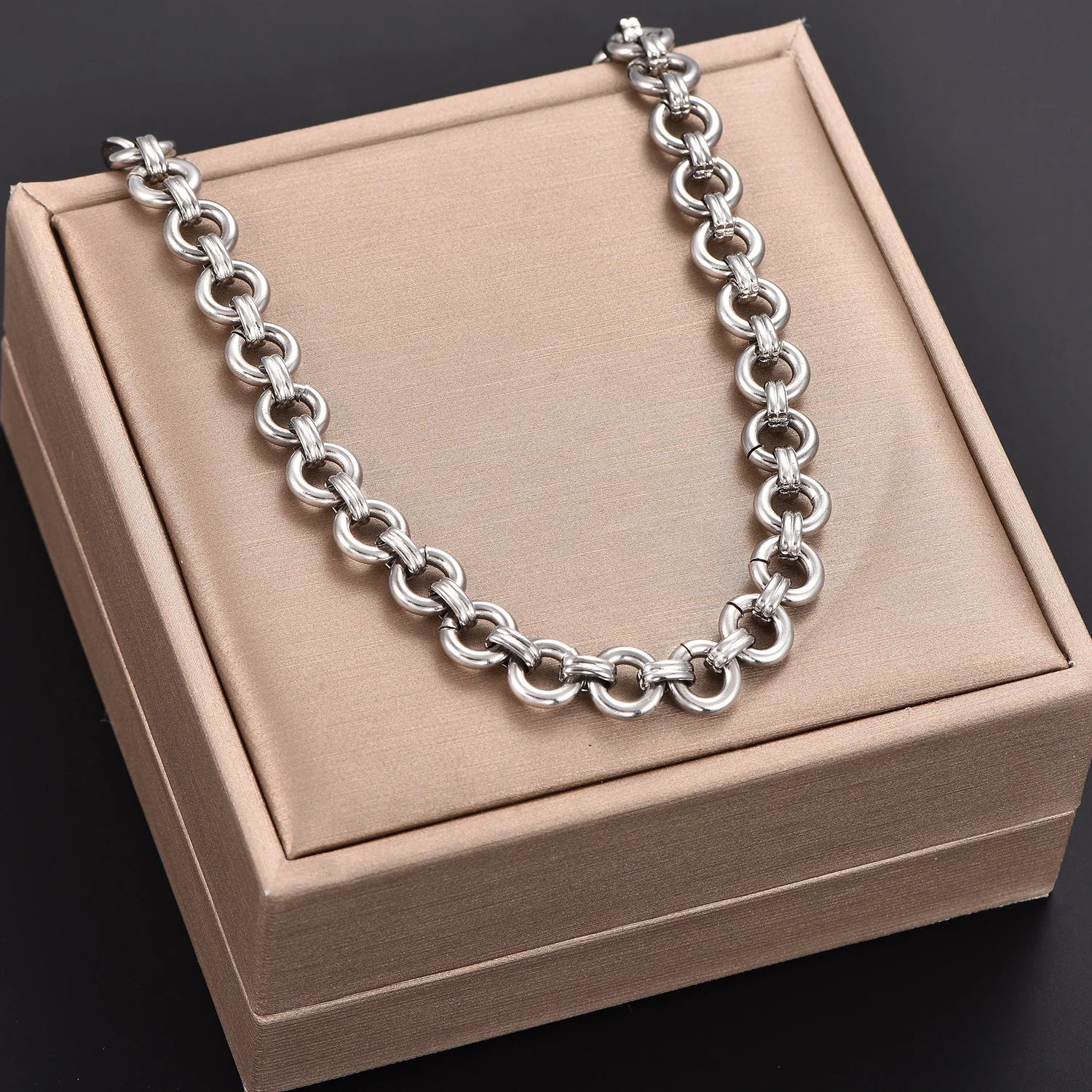 Chunky Rolo Chain — Stainless Steel