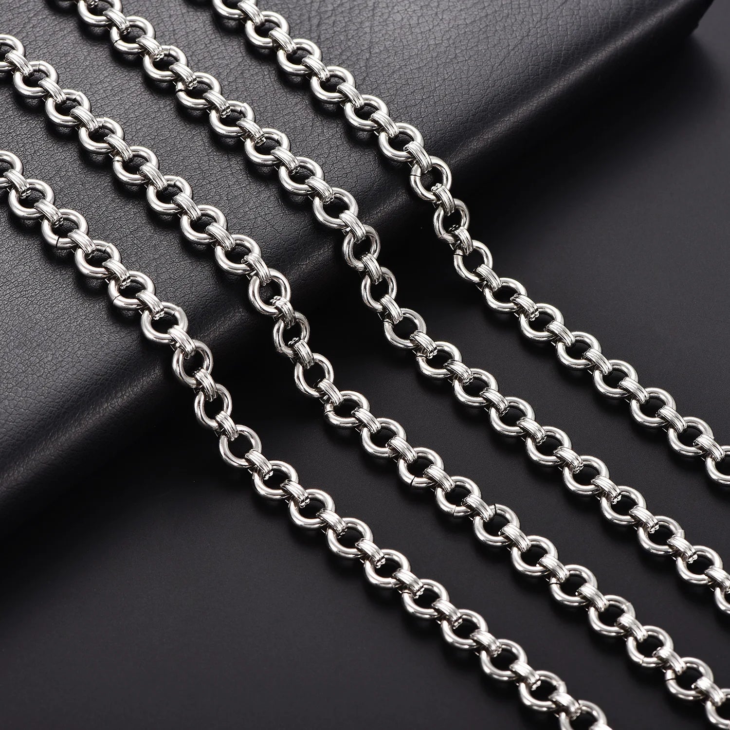 Chunky Rolo Chain — Stainless Steel